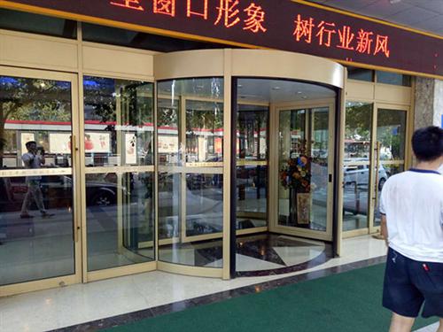 两翼自动旋转门